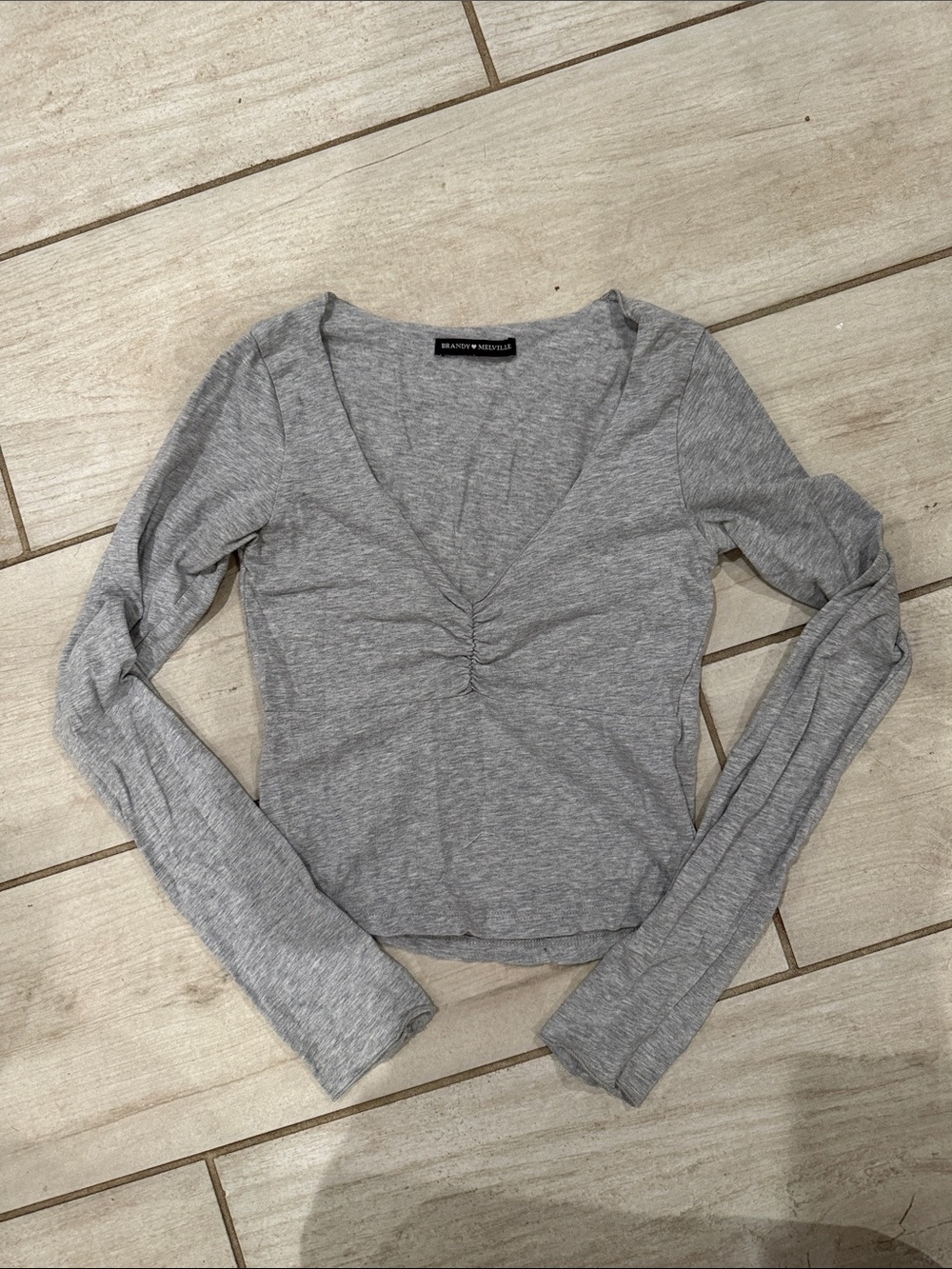 Brandy Melville Light Gray Ruched V-Neck Long Sleeve Top